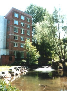 Foto van <p>Moulin de Spiennes</p>, Spiennes (Mons), Foto: Robert Van Ryckeghem, Koolkerke, 2002 | Database Belgische molens