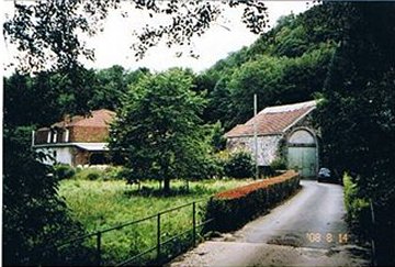 Foto van <p>Moulin du Sans Souci<br />Moulin du Stordoir</p>, Thuin, Foto: Robert Van Ryckeghem, 14.08.2008 | Database Belgische molens