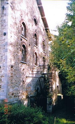 Foto van <p>Moulin du Val de Méhaigne<br />Moulin Grosjean</p>, Fallais (Braives), Foto: Robert Van Ryckeghem, Koolkerke | Database Belgische molens