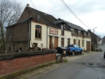 Foto van <p>Moulin (sieigneurila) de Jauche,<br />Moulin du Syndicat <br />Moulin Paheau</p>, Jauche (Orp-Jauche)
, Foto: Ton Slings, 04.12.2012  | Database Belgische molens