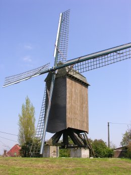 Foto van Landergemmolen, Anzegem, Foto: Donald Vandenbulcke, Staden | Database Belgische molens