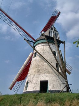 Foto van Brouckmolen, Beveren-aan-de-IJzer (Alveringem), Foto: Donald Vandenbulcke, Staden | Database Belgische molens
