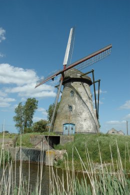 Foto van Sint-Karelsmolen<br />Scheldemolen (hist.)<br />De Schelde, L'Escaut (hist.), De Moeren (Veurne), Foto: Donald Vandenbulcke, Staden | Database Belgische molens