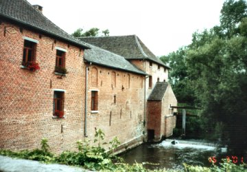 Foto van <p>Moulin du Pont-Tordoir<br />Moulin Cogneau</p>, Steenkerque (Braine-le-Comte), Foto: Robert Van Ryckeghem, Koolkerke | Database Belgische molens