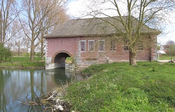 Foto van Herkenrodemolen, Kuringen (Hasselt), Foto: Frans Van Bruaene, Laakdal, 21.04.2016 | Database Belgische molens