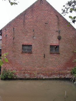 Foto van Oude Molen, Meldert (Lummen), De watergevel | Database Belgische molens