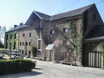 Foto van <p>Moulin de Fernelmont</p>, Forville (Fernelmont), Foto: Luc Quintelier, 2006 | Database Belgische molens