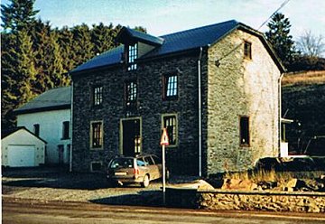 Foto van <p>Moulin Scheid</p>, Beho (Gouvy), Foto: Robert Van Ryckeghem, 04.12.2003 | Database Belgische molens