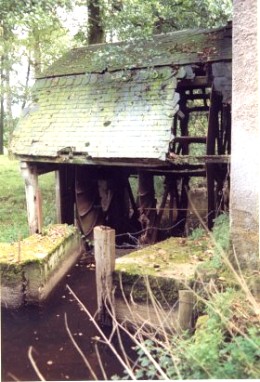 Foto van <p>Moulin de la Hailleule</p>, Jamoigne (Chiny) , Foto: Jean-Paul Vingerhoed | Database Belgische molens