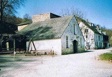 Foto van Forge du Fourneau Saint-Michel, Saint-Hubert, Foto: Robert Van Ryckeghem, Koolkerke | Database Belgische molens