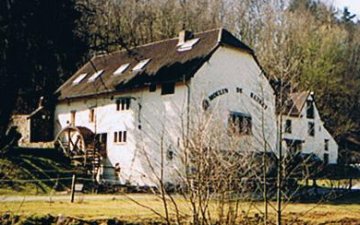 Foto van <p>Moulin de Kevret<br />Noeuf moulin</p>, Coutisse (Andenne), Foto: Robert Van Ryckeghem, Koolkerke | Database Belgische molens