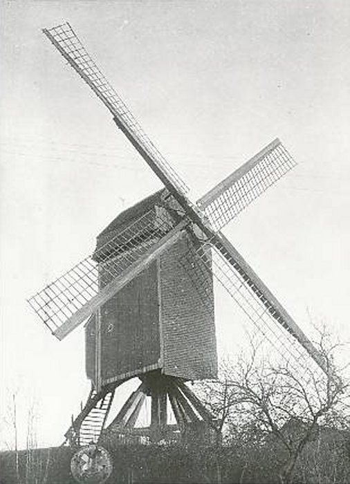 Westeindemolen, Westkademolen , Westcademolen