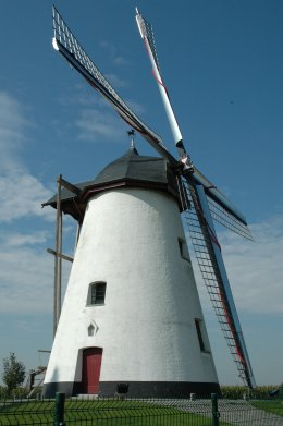 Foto van Ter Hengst, Nukerke (Maarkedal), Foto: Donald Vandenbulcke, Nieuwpoort | Database Belgische molens