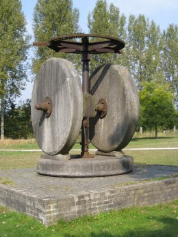 Foto van Poedermolen, Wachtebeke, Foto: Frans Gijsbrechts, Linkhout | Database Belgische molens