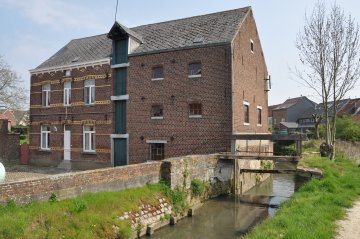 Foto van <p>Eikenmolen<br />Eyckenmolen<br />Watermolen van Bertem</p>, Bertem, Foto: Donald Vandenbulcke, Staden, 14.04.2010 | Database Belgische molens