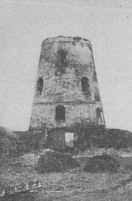 Foto 2 van Molen van Wakkerzeel, Molen Van Wesembeeck, Molen Vermeylen, Werchter (Rotselaar), Net voor de sloop op 9 april 1924. Foto in: Ons Volk Ontwaakt, 13.04.1924. Verzameling Ons Molenheem | Database Belgische molens Molen van Wakkerzeel, Molen Van Wesembeeck, Molen Vermeylen, Werchter (Rotselaar), Net voor de sloop op 9 april 1924. Foto in: Ons Volk Ontwaakt, 13.04.1924. Verzameling Ons Molenheem | Database Belgische molens