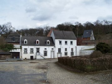 Foto van <p>Moulin d'Aywiers</p>, Lasne, Foto: Jean-Paul Vingerhoed, Corroy-le-Grand, 04.04.2010 | Database Belgische molens