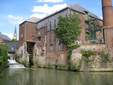 Foto van <p>Moulin d'Arenberg<br />le Grand Moulin</p>, Rebecq-Rognon (Rebecq), Foto: Frans Van Bruaene, Laakdal, 31.07.2009 | Database Belgische molens