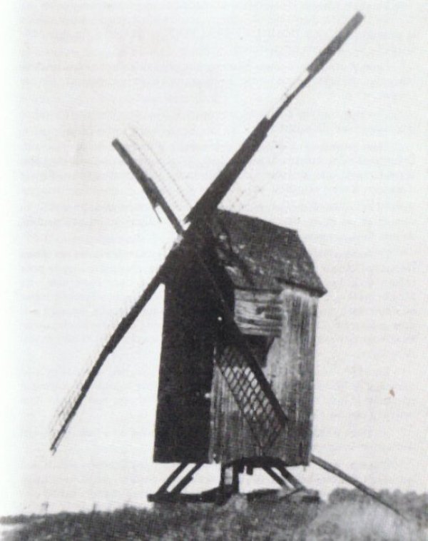 Moulin de bois Moulin de Maraîche