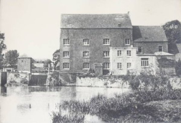 Moulin à eau domanial