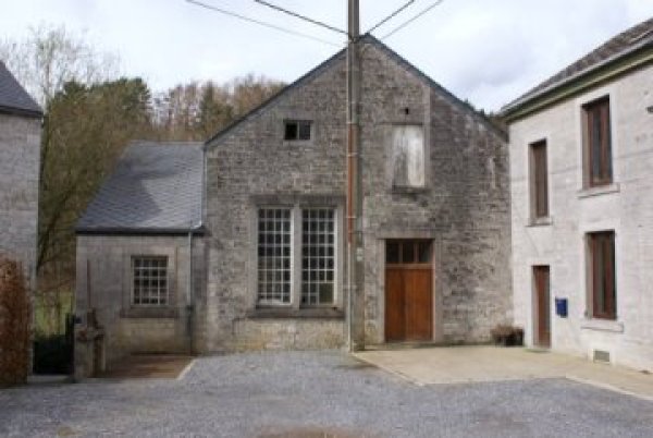 Machine de Grand Avins Moteur de Clavier Machine / moteur de Corbeaumont Machine à Eau