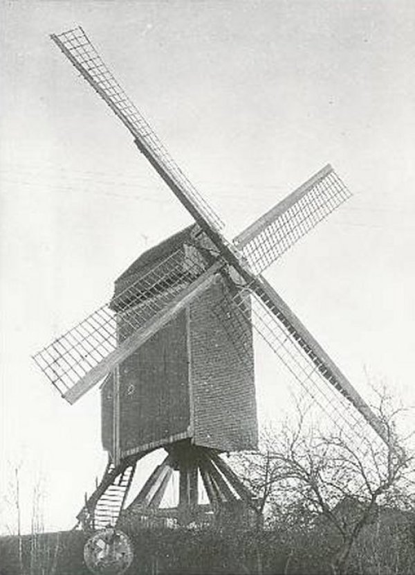 Westeindemolen Westkademolen , Westcademolen