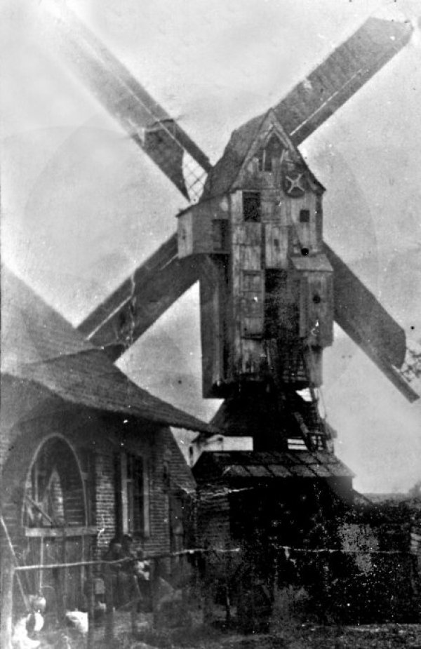 Warandemolen Verbrande Molen Nieuwe Molen Bussches molen