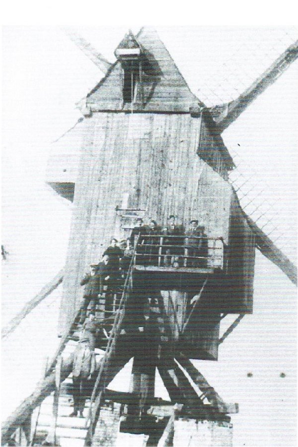 Molen te Rusteleur - I en III Molen te Rusteleu Sint-Denijsmolen Molen Verdonckt - I en III